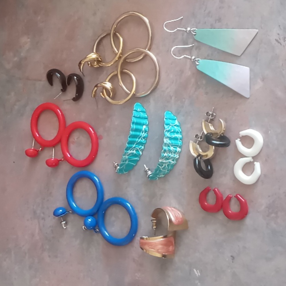 Lot of 8 vintage pierced earrings